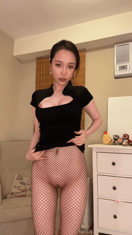电影女演员jennypinky孙禾颐onlyfans 11月30号-1月5号订阅福利视频福利 [4.71g/52V-3.gif