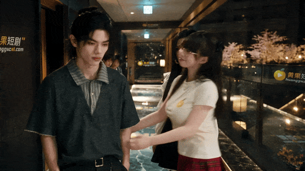 51e2e6b9fddeb.gif
