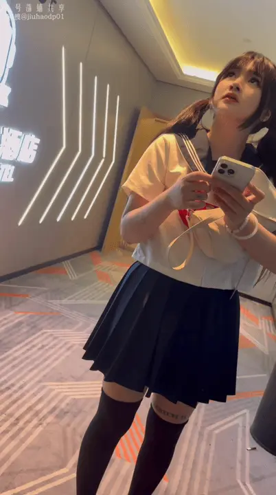 093120eexv6d5izg57j3g7.gif